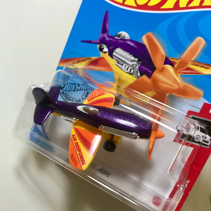 2020 Hot Wheels HW Rescue Mad Propz morado 5SP