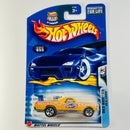 2003 Hot Wheels Wild Wave 69 El Camino Chevrolet 055 amarillo 5SP base ZAMAC