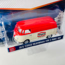 2017 Greenlight Club V-Dub 1975 Texaco Volkswagen Type 2 Panel Van crema con rojo Llantas de Goma