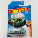 2018 Hot Wheels HW Hot Trucks Volkswagen T2 Pickup verde ST8