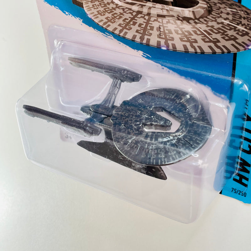 2014 Hot Wheels HW City Star Trek U.S.S. Vengeance gris metálico