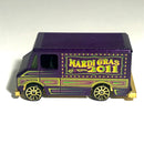 2011 Hot Wheels Mardi Gras Combat Medic morado 10SP - Loose