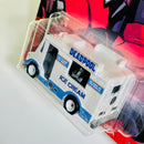 2019 Hot Wheels Entertainment Deadpool Ice Cream Truck blanco con azul Llantas de Goma RR base ZAMAC