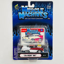 2003 Maisto Muscle Machines 56 Olds 88 Oldsmobile blanco y rojo con Tarjeta Coleccionista