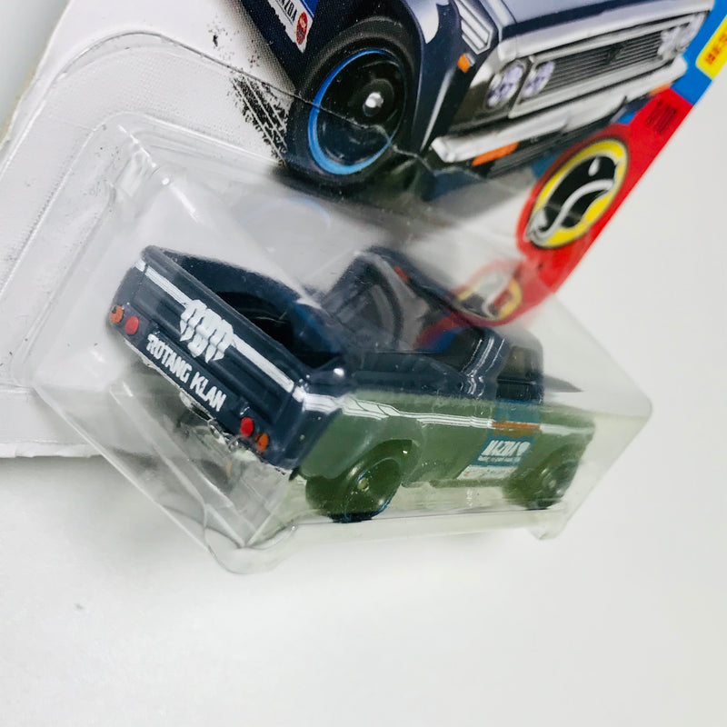 2017 Hot Wheels HW Daredevils Mad Mike Mazda Repu gris DD8