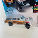 2019 Hot Wheels HW Race Day 64 Chevy Nova Wagon Gasser gris 5SP