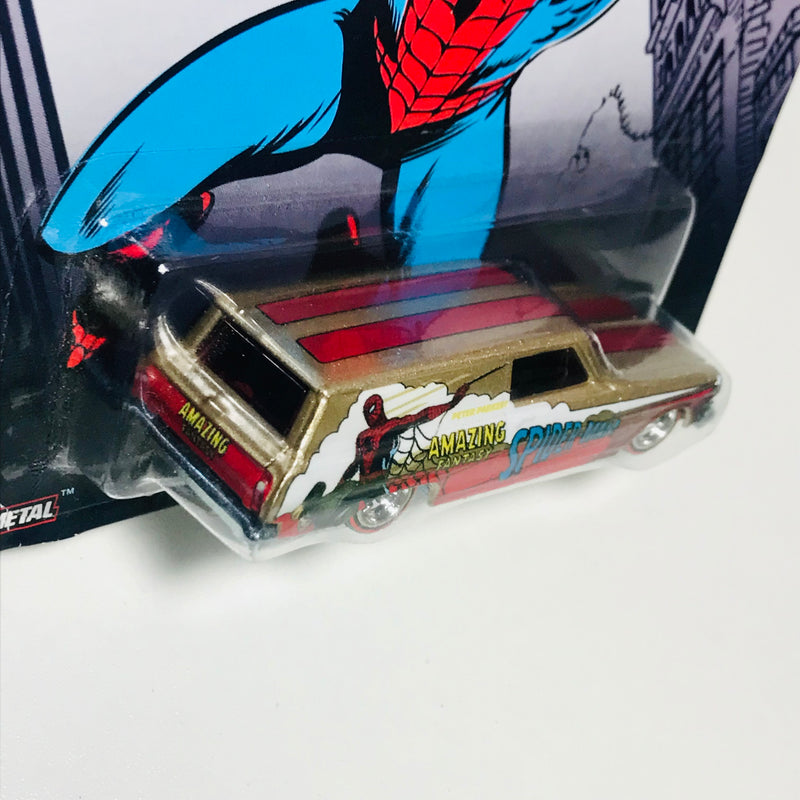2015 Hot Wheels Pop Culture Marvel Spider-Man 64 Chevy Nova Delivery dorado Llantas de Goma RR Redline base ZAMAC